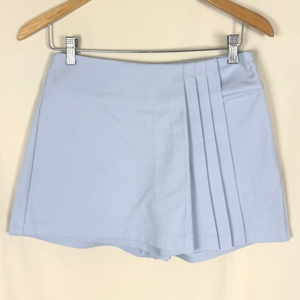 NWT ASTR the Label Leighton Pleated High Rise Skort Light Blue Small $85